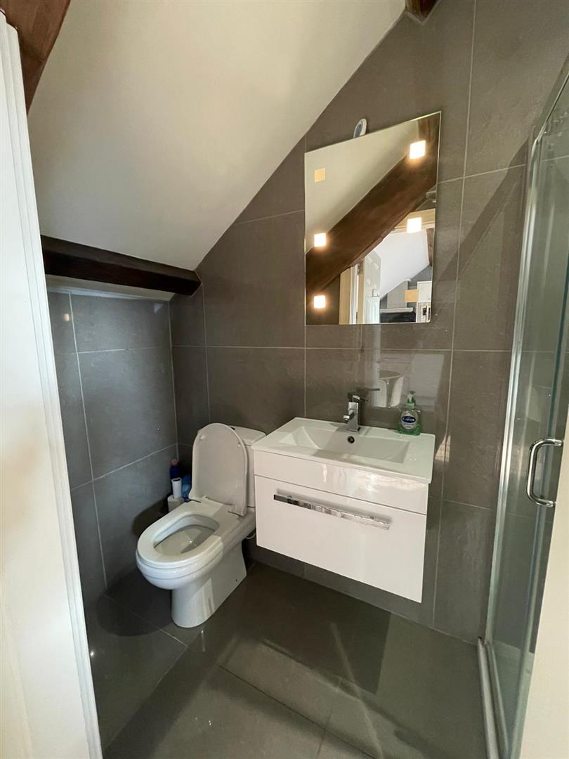 Flat 10, 127 St. Leonards Gate, Lancaster, LA1 1NL